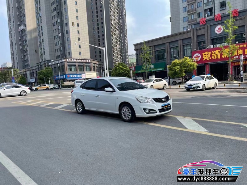 15年现代悦动轿车抵押车出售