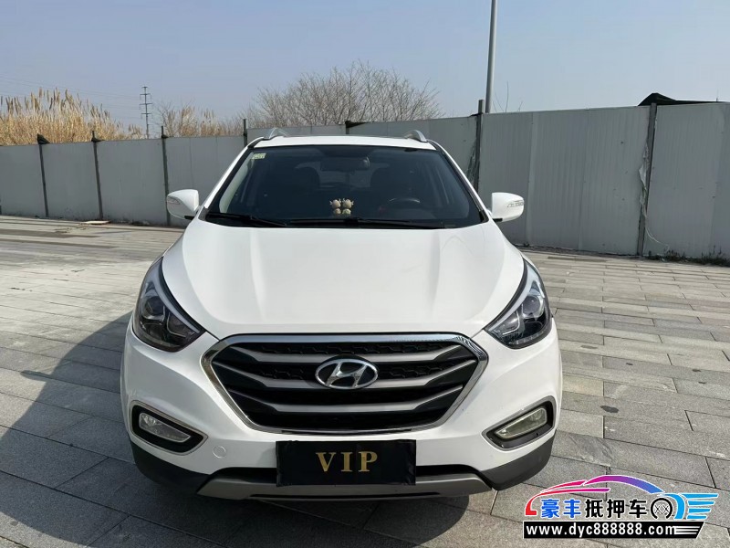 15年现代ix35轿车抵押车出售