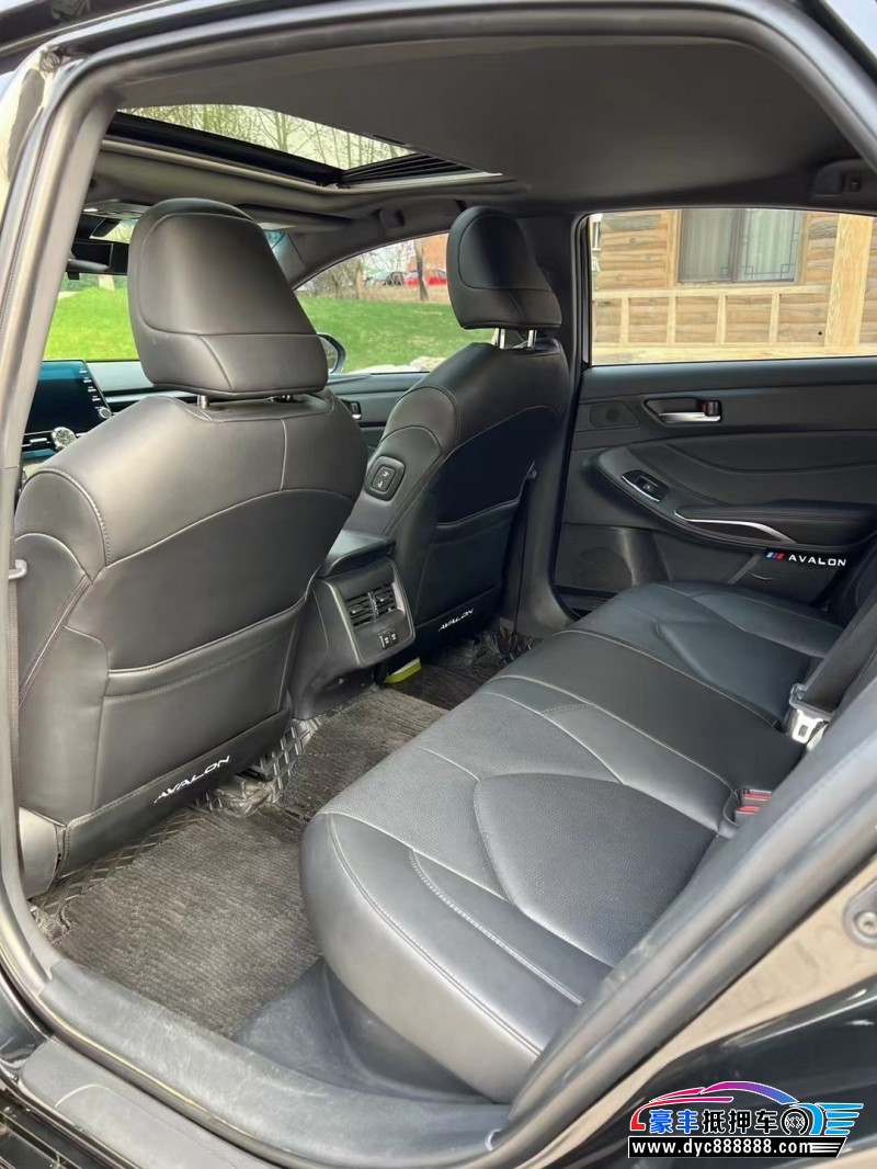 21年丰田亚洲龙轿车抵押车出售