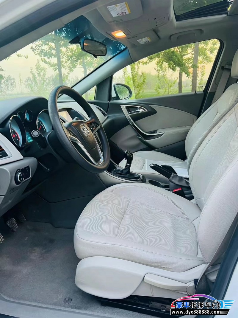 13年别克英朗SUV抵押车出售