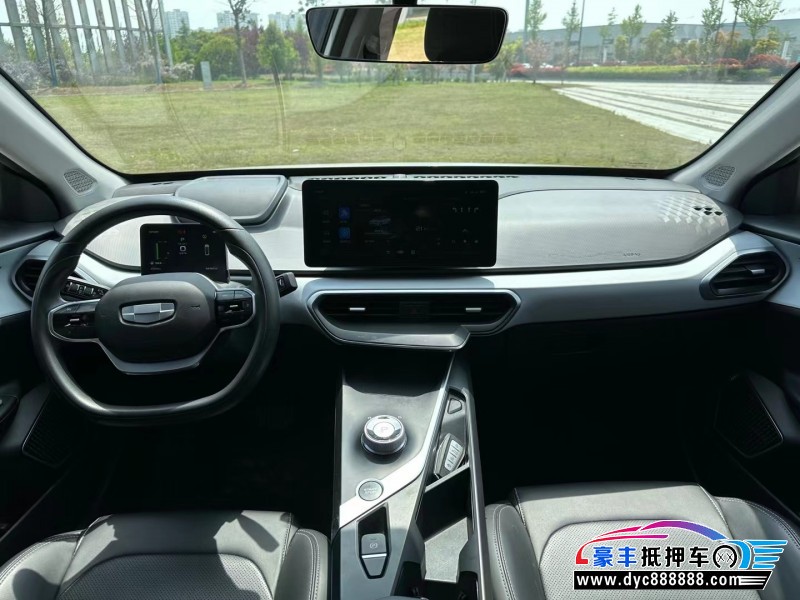 21年吉利几何轿车抵押车出售