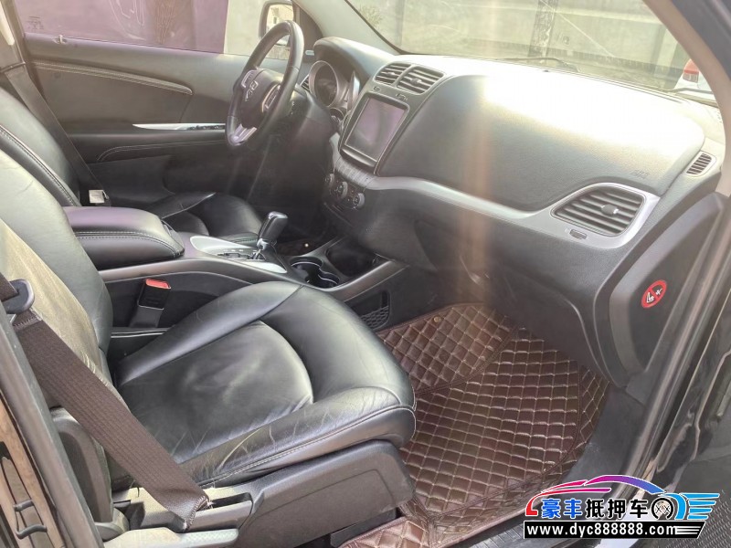 15年道奇酷威轿车抵押车出售