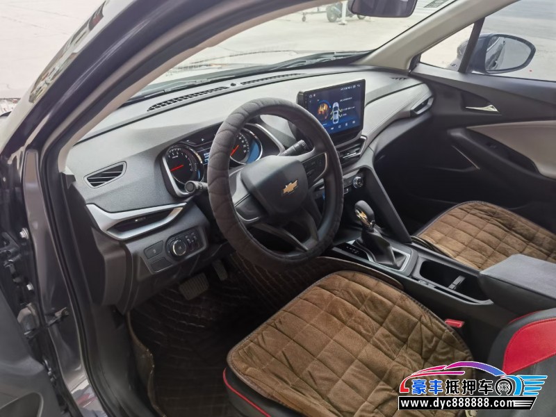 20年雪佛兰沃兰多轿车抵押车出售