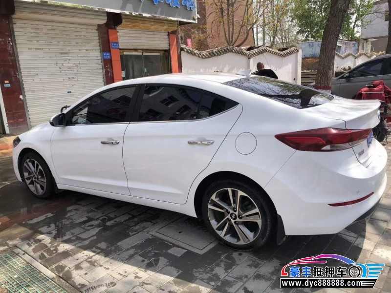 17年现代领动轿车抵押车出售