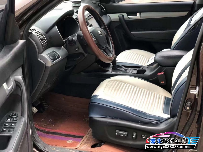 15年起亚索兰托SUV抵押车出售