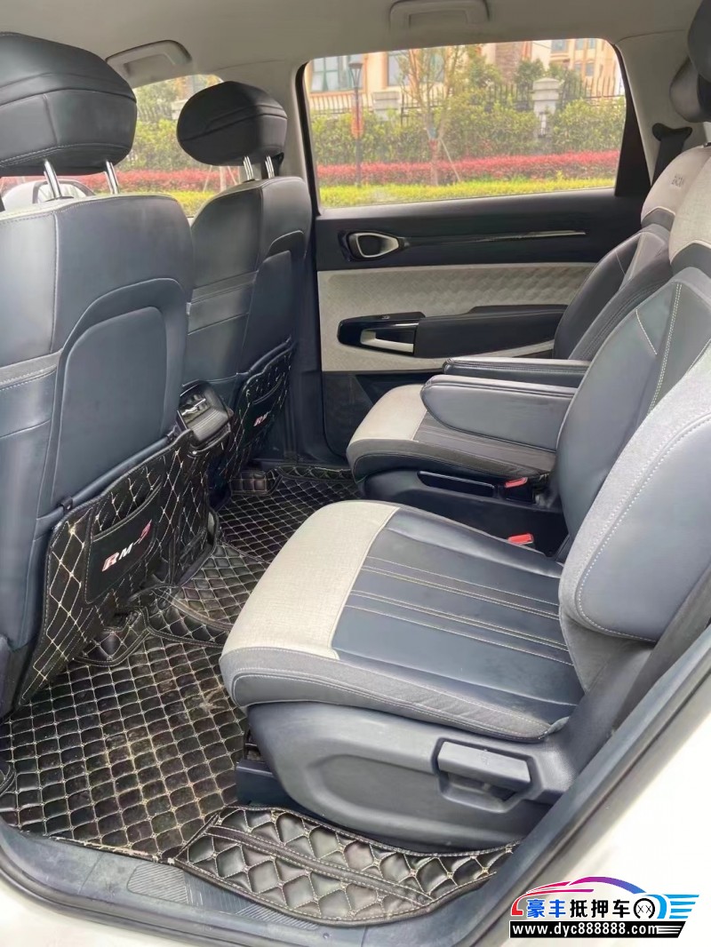 19年宝骏宝骏RM5SUV抵押车出售