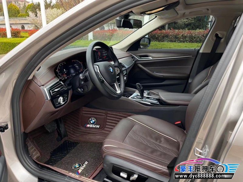 20年宝马5系轿车抵押车出售