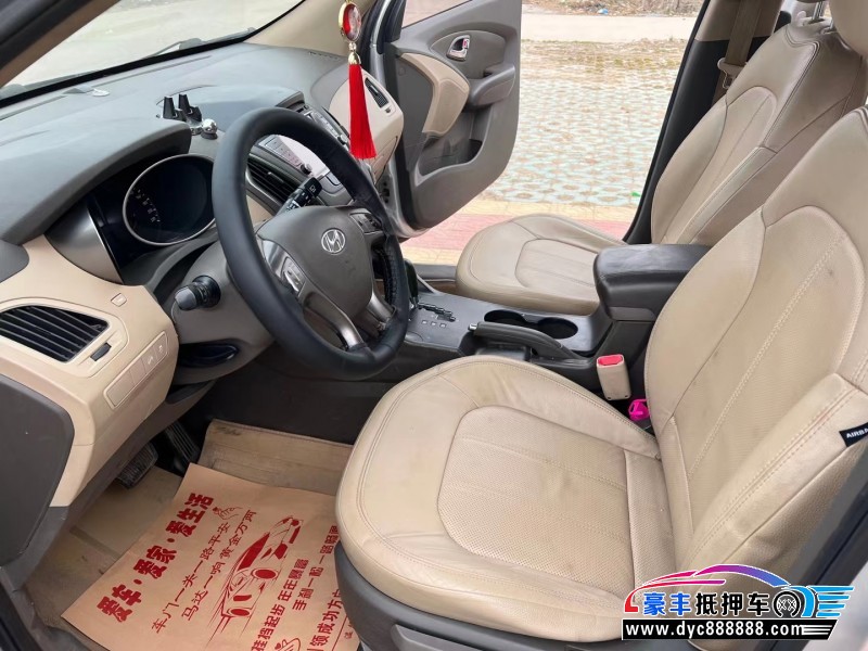 10年现代ix35轿车抵押车出售