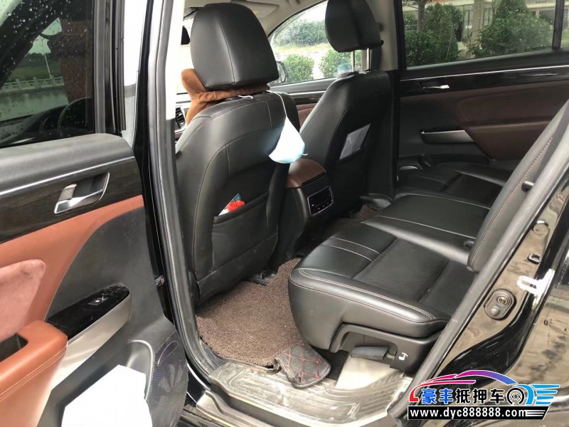 17年传祺GS8轿车抵押车出售