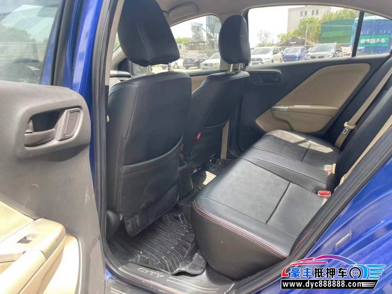 16年本田锋范轿车抵押车出售