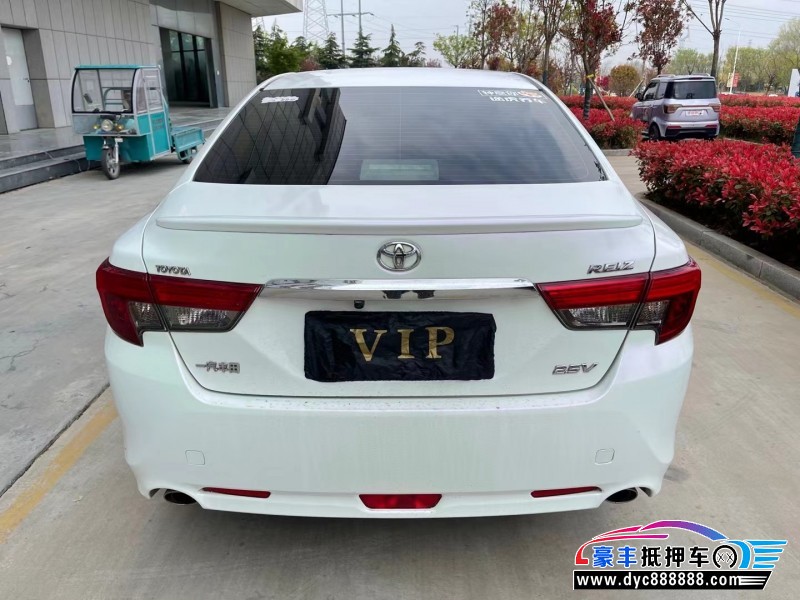 15年丰田锐志轿车抵押车出售