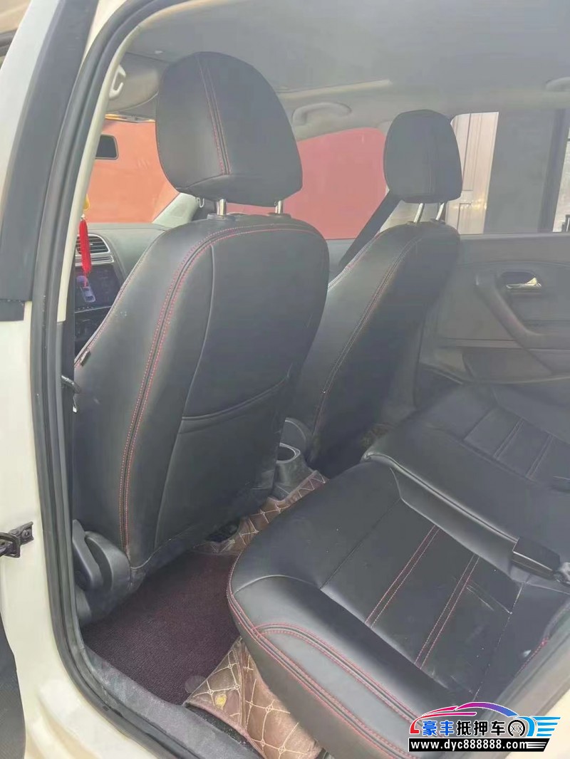 17年大众polo轿车抵押车出售