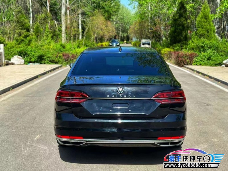 17年大众辉昂轿车抵押车出售