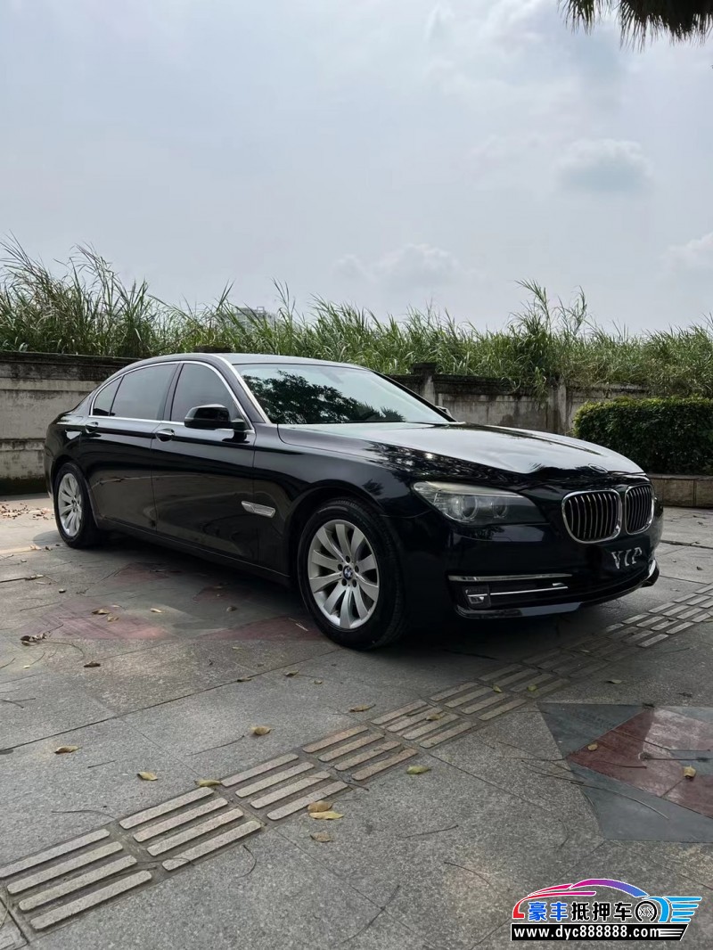 15年宝马7系轿车抵押车出售