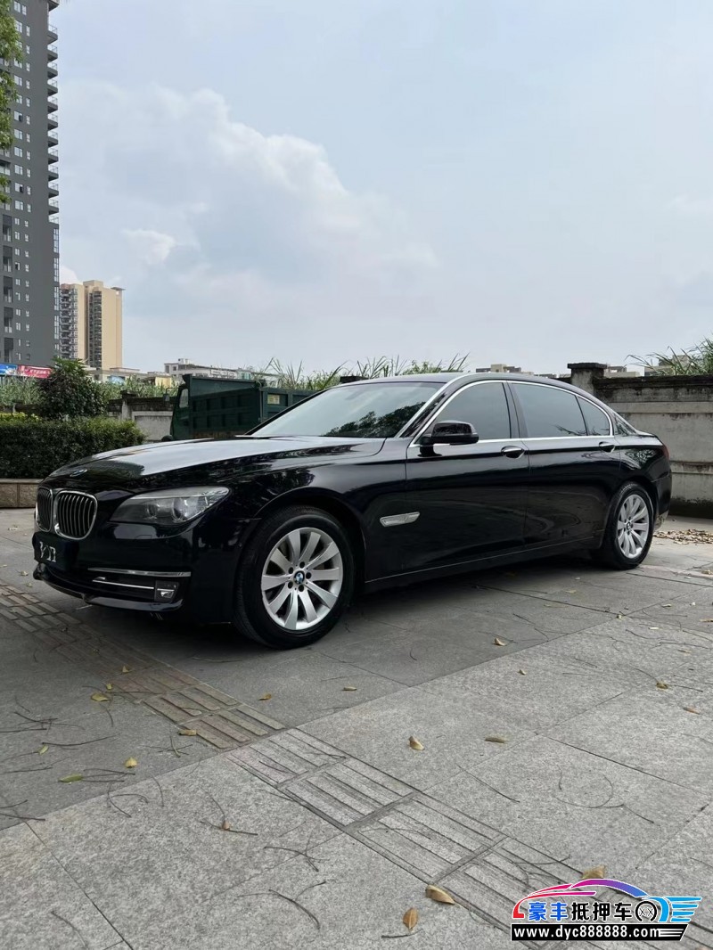 15年宝马7系轿车抵押车出售