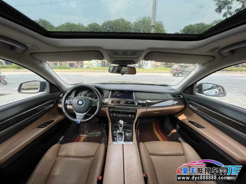 15年宝马7系轿车抵押车出售