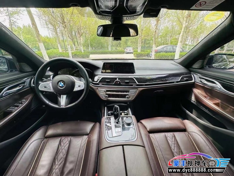 21年宝马7系轿车抵押车出售