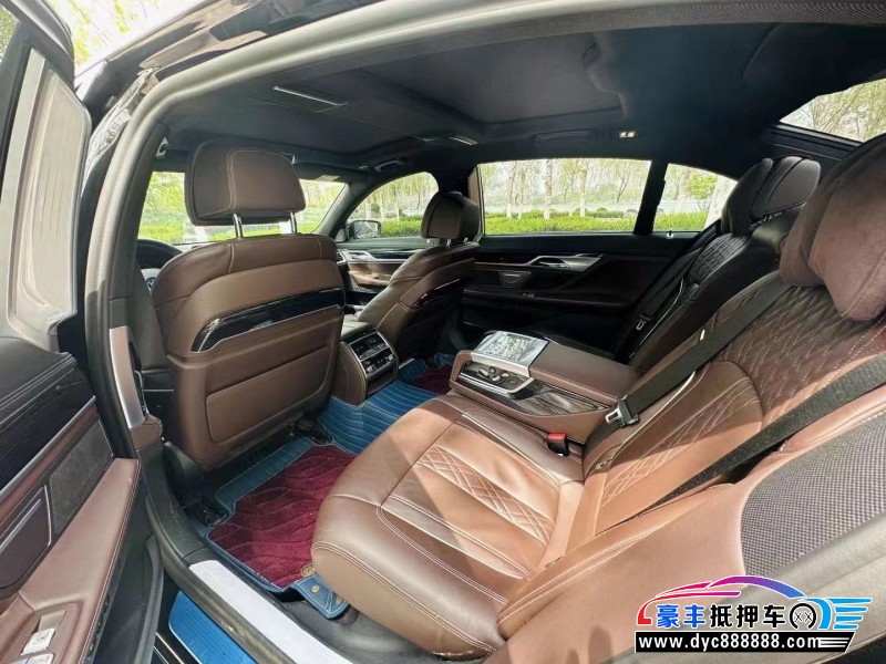 21年宝马7系轿车抵押车出售