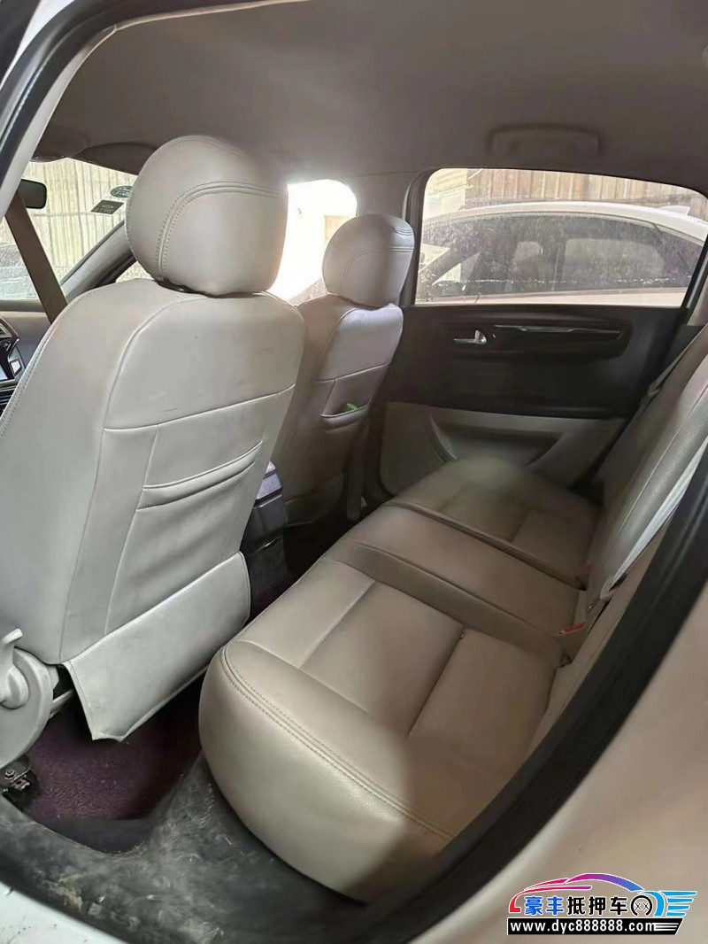 15年雪铁龙C4轿车抵押车出售