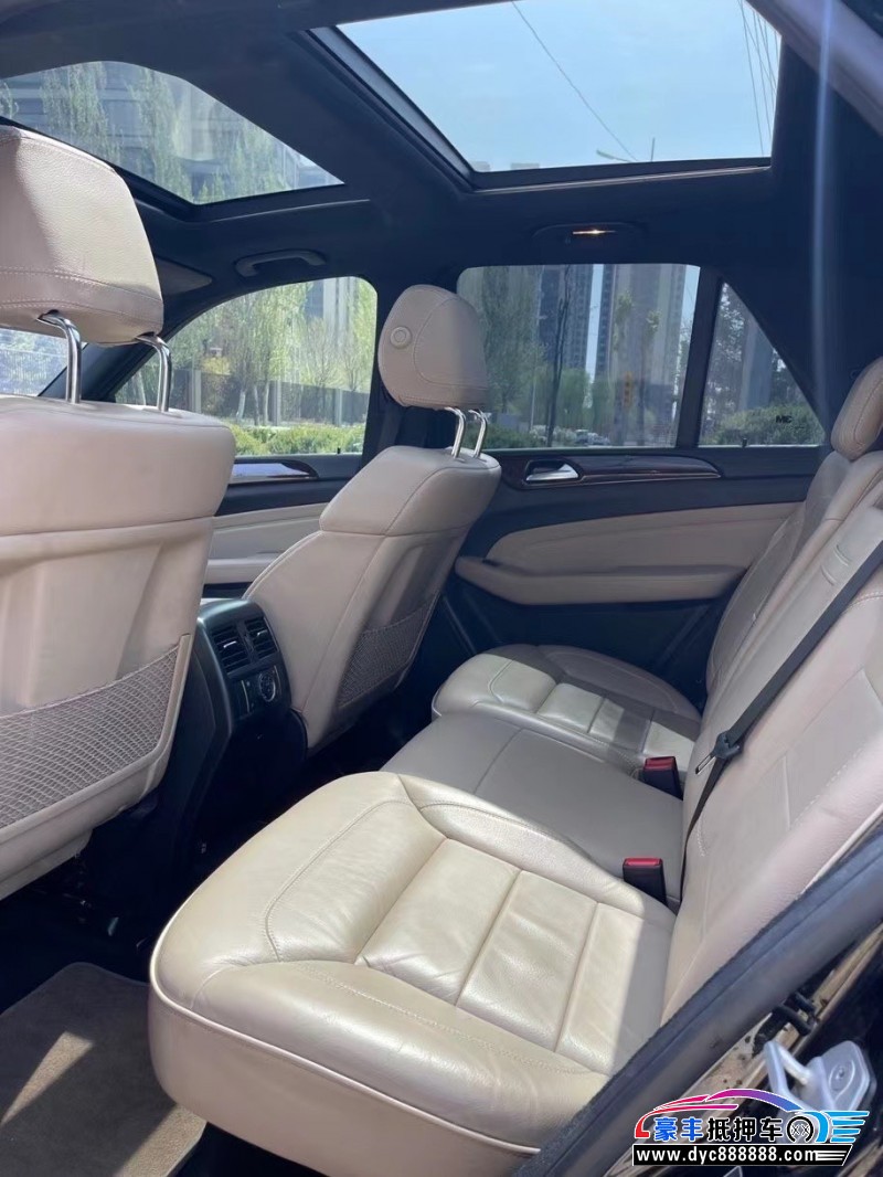 13年奔驰MLSUV抵押车出售