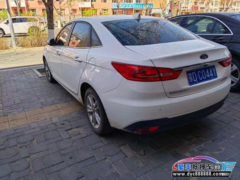 21年福特福睿斯轿车抵押车出售