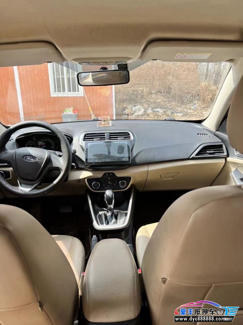 18年本田思铂睿轿车抵押车出售