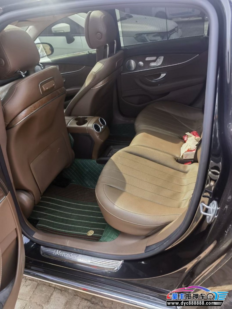 19年奔驰E轿车抵押车出售