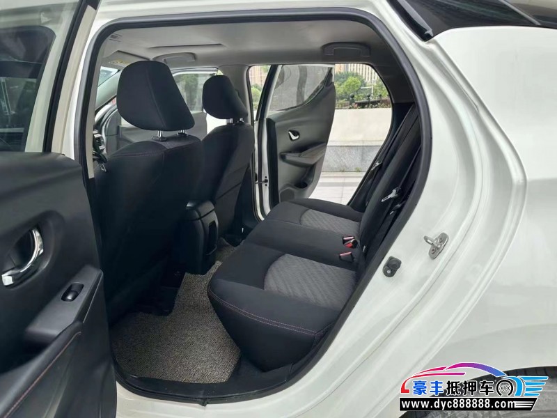 20年日产LANNIA 蓝鸟轿车抵押车出售