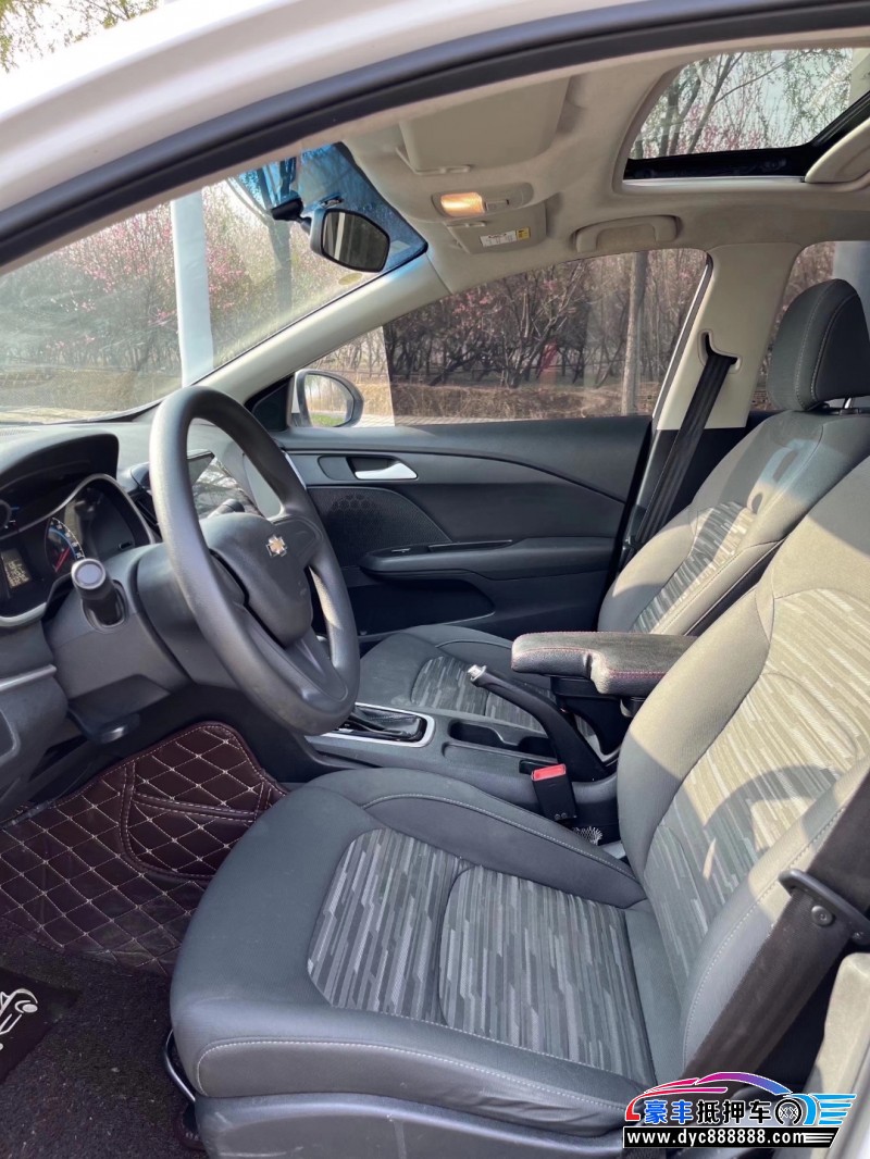 18年雪佛兰科沃兹轿车抵押车出售