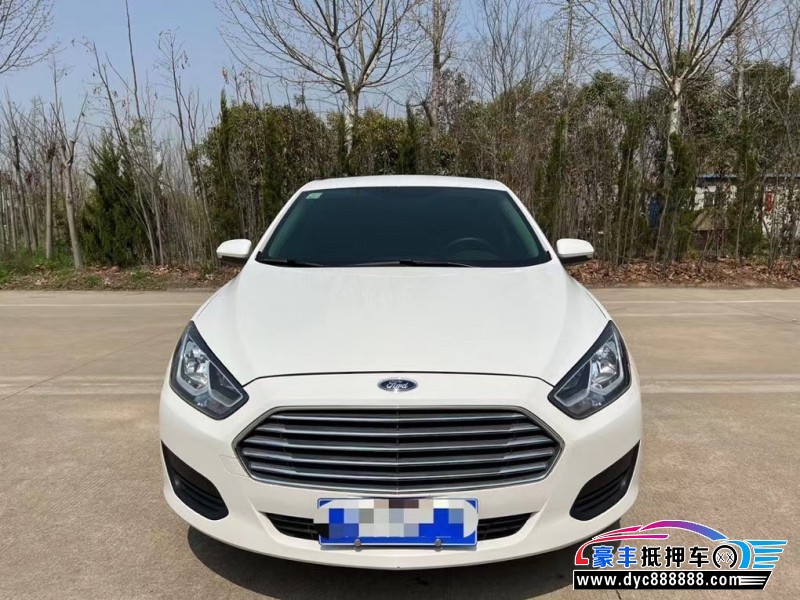 21年福特福睿斯轿车抵押车出售
