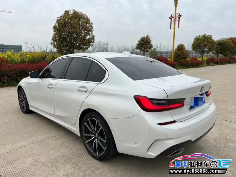 20年宝马3系轿车抵押车出售
