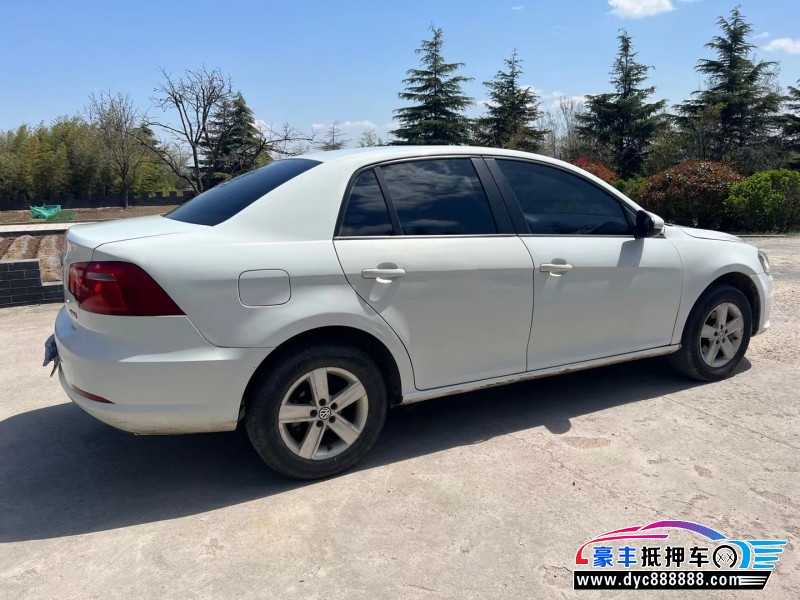 14年大众宝来轿车抵押车出售