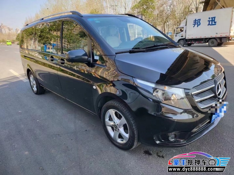 19年奔驰威霆轿车抵押车出售