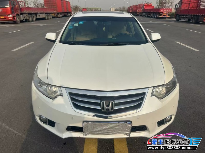 13年本田思铂睿轿车抵押车出售