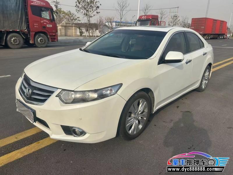 13年本田思铂睿轿车抵押车出售