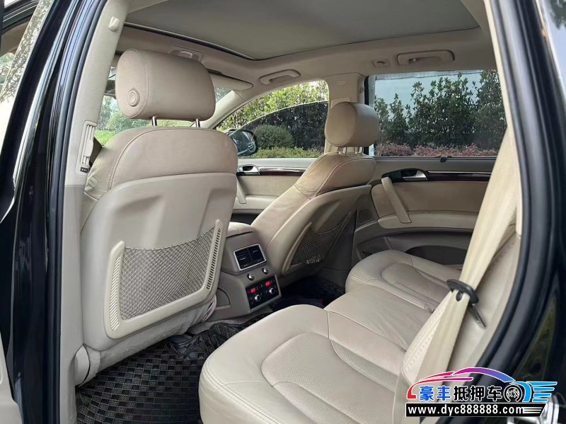 12年奥迪Q7SUV抵押车出售