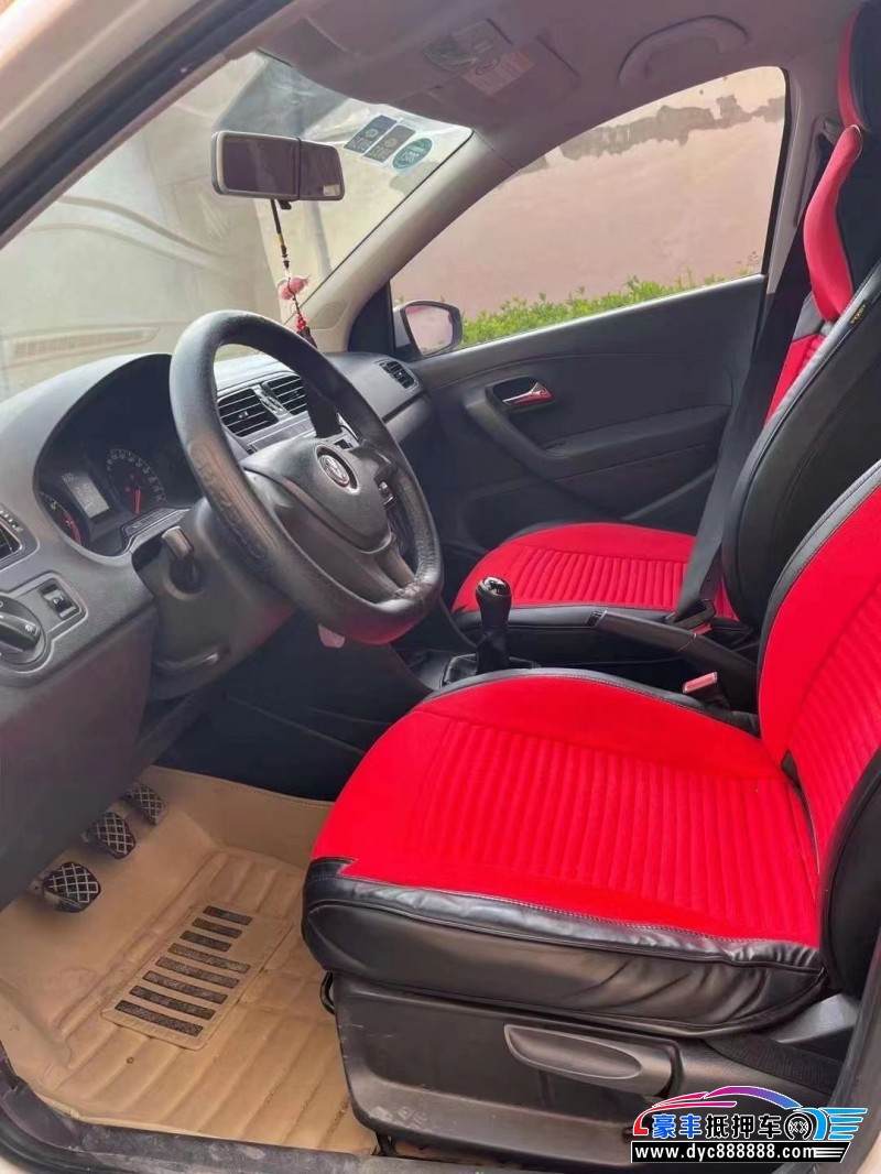 16年大众poloSUV抵押车出售