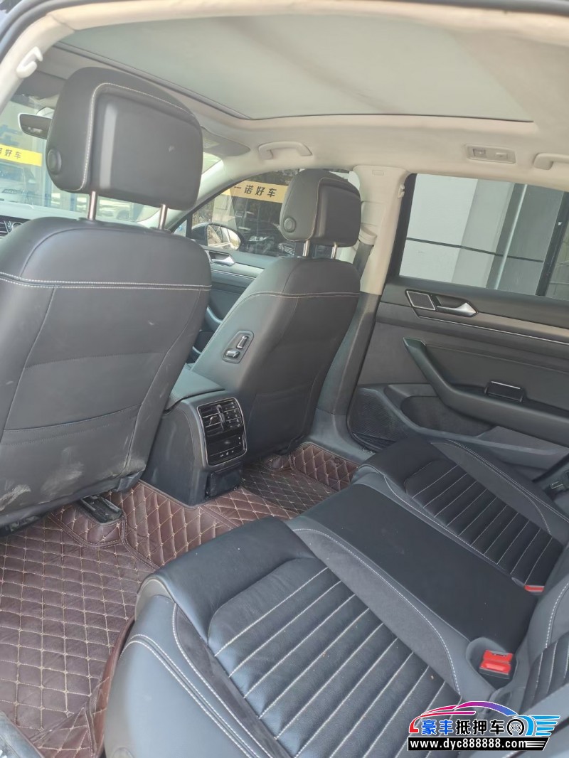 20年大众迈腾轿车抵押车出售