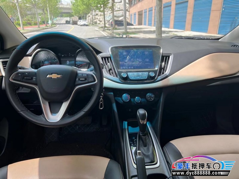 20年雪佛兰科鲁泽轿车抵押车出售