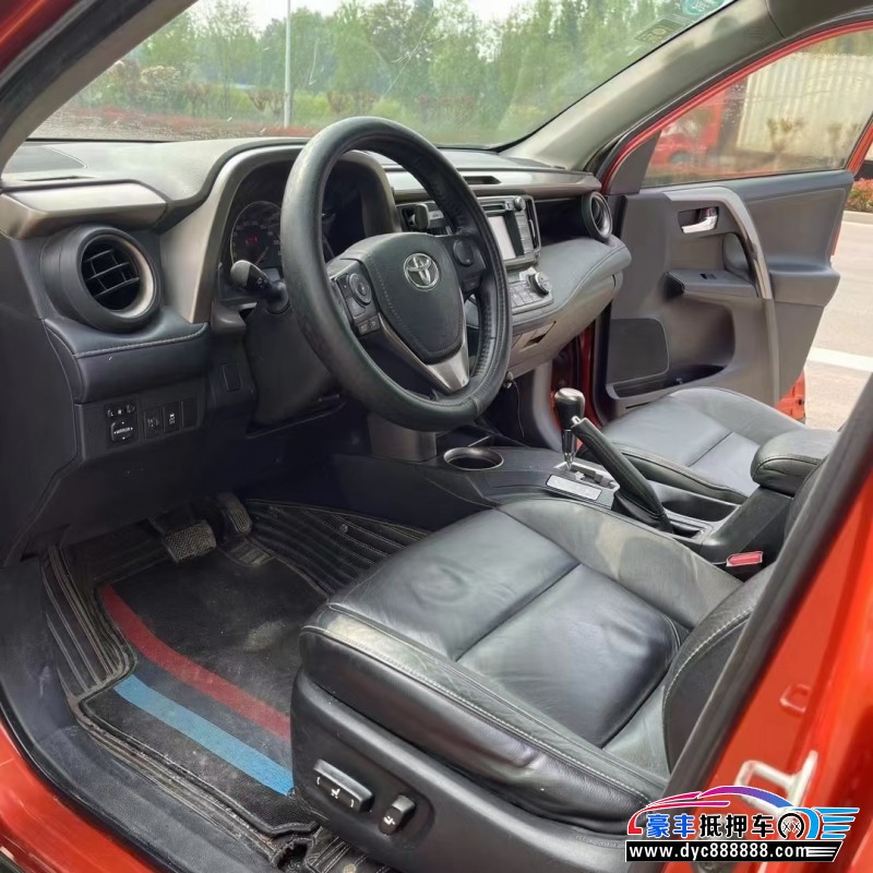 14年丰田RAV4荣放轿车抵押车出售