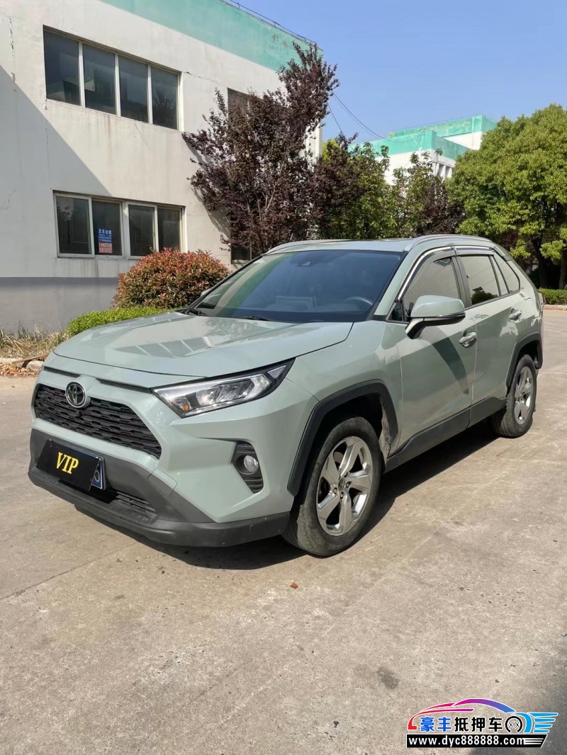 20年丰田RAV4荣放轿车抵押车出售