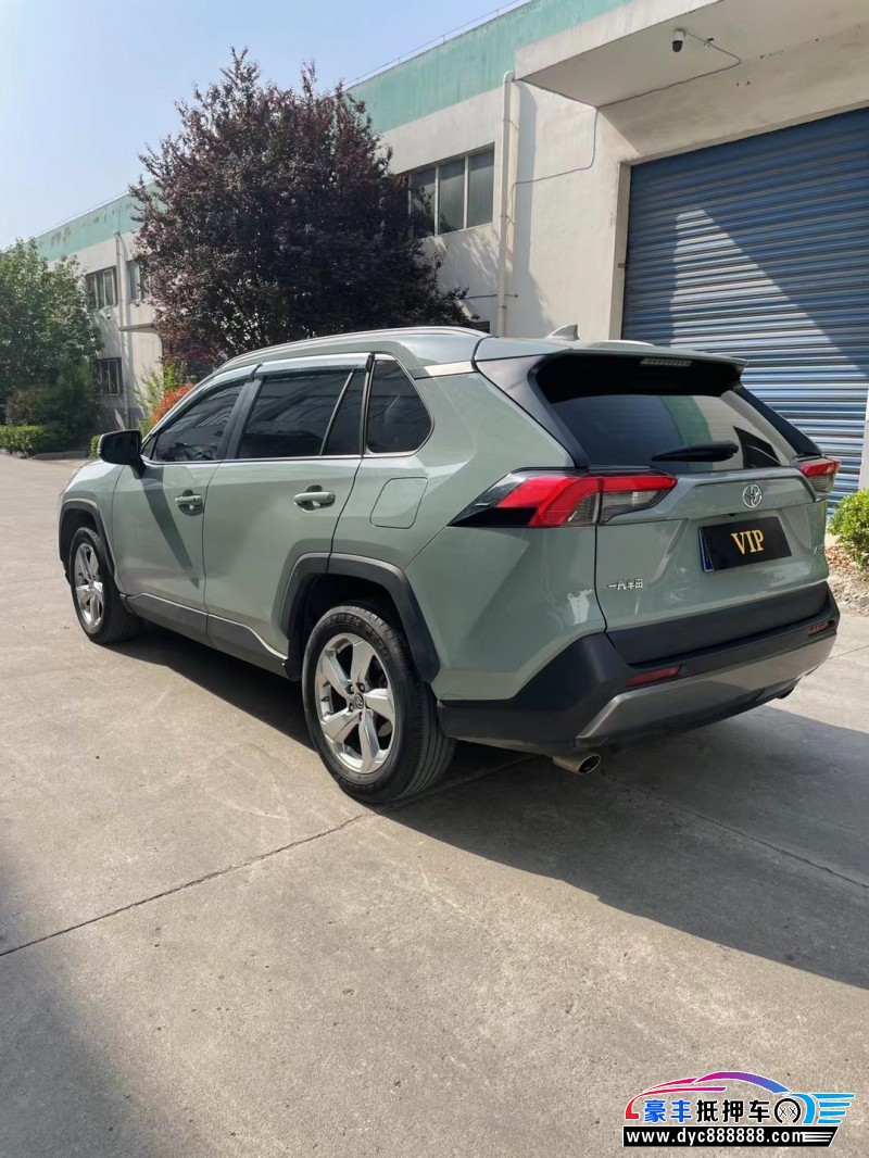 20年丰田RAV4荣放轿车抵押车出售