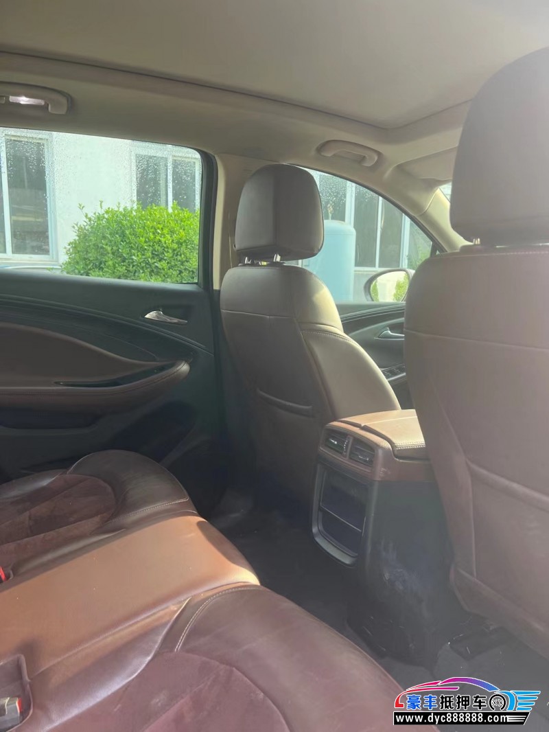 17年别克昂科威轿车抵押车出售