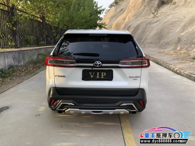 20年丰田威兰达轿车抵押车出售