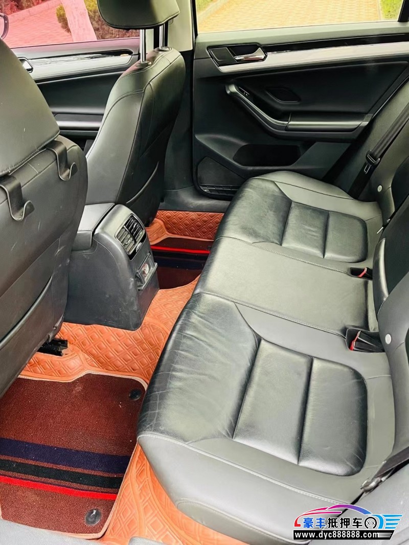 16年大众速腾轿车抵押车出售