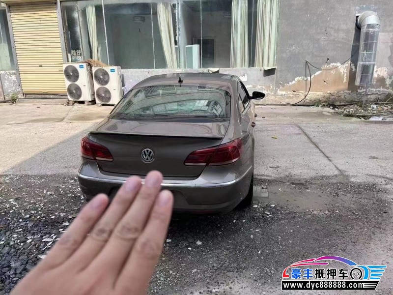 13年大众CC轿车抵押车出售
