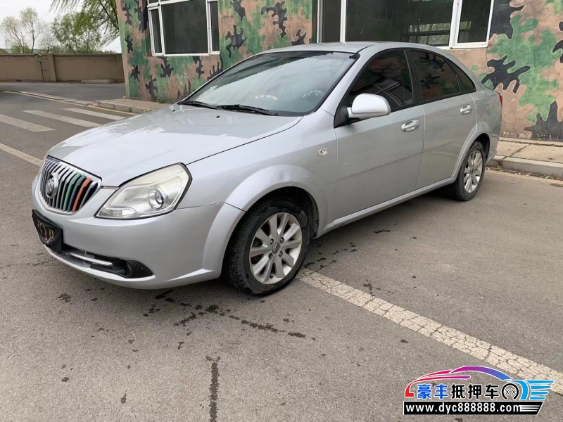 13年别克君越轿车抵押车出售