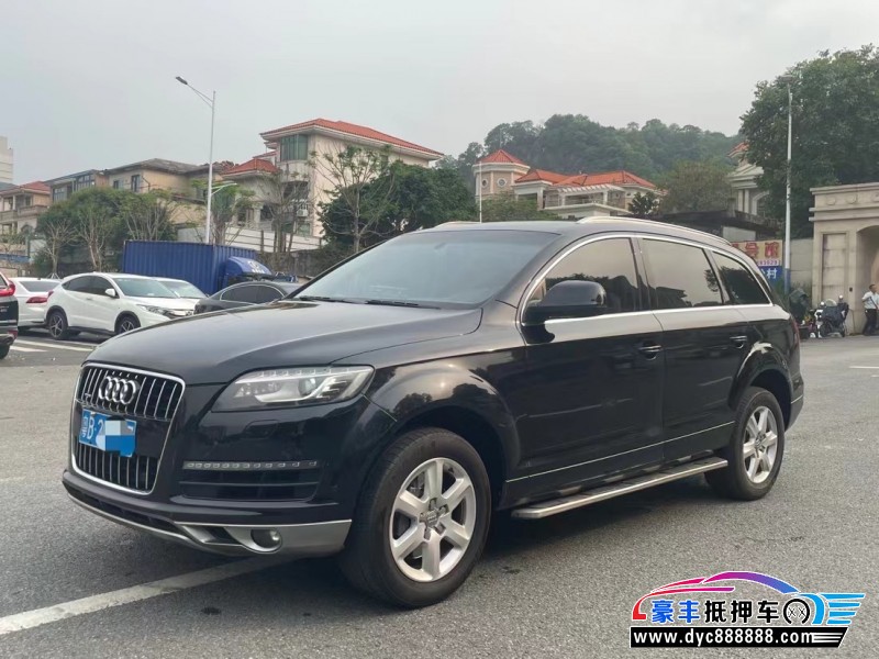 13年奥迪Q7轿车抵押车出售