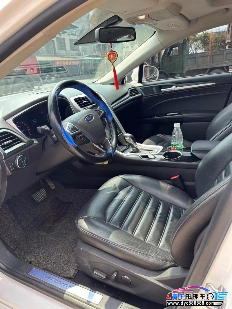 15年福特蒙迪欧轿车抵押车出售