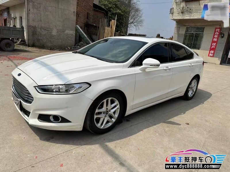 15年福特蒙迪欧轿车抵押车出售
